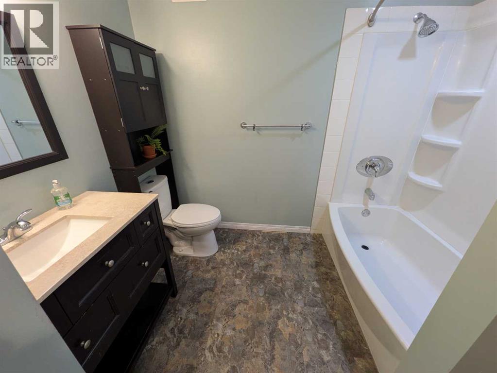 76 Martindale Close NE - 34