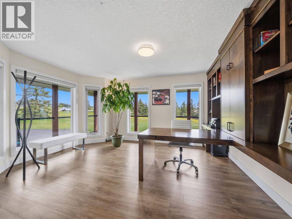 7 Bearspaw Pointe Green - 7