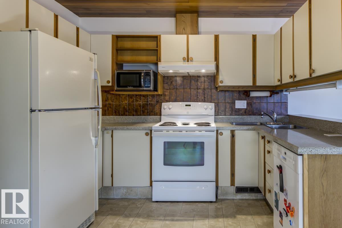 4024 121 ST NW - 23