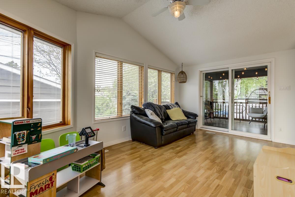 4024 121 ST NW - 27