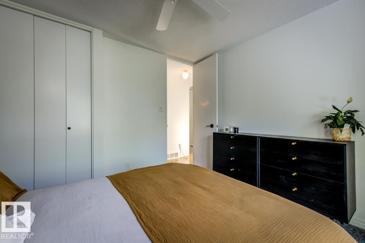 4024 121 ST NW - 32