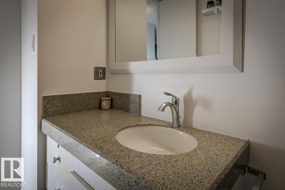 4024 121 ST NW - 41
