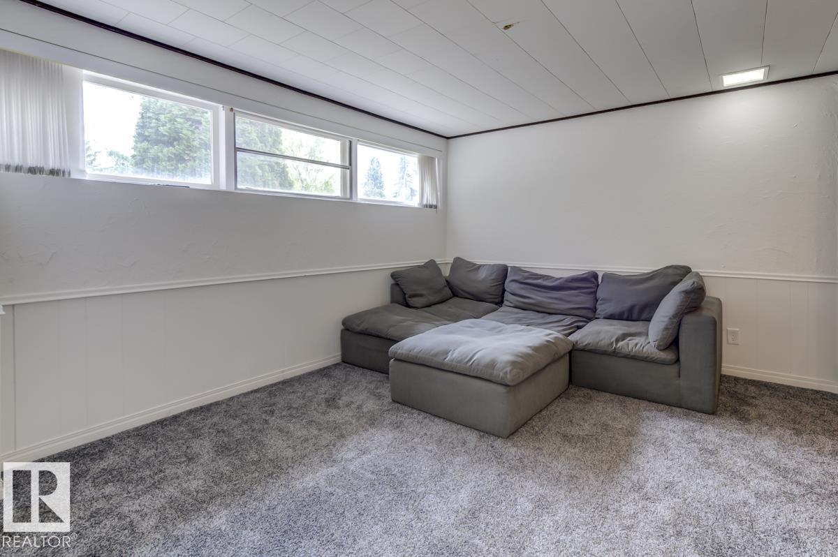 4024 121 ST NW - 45