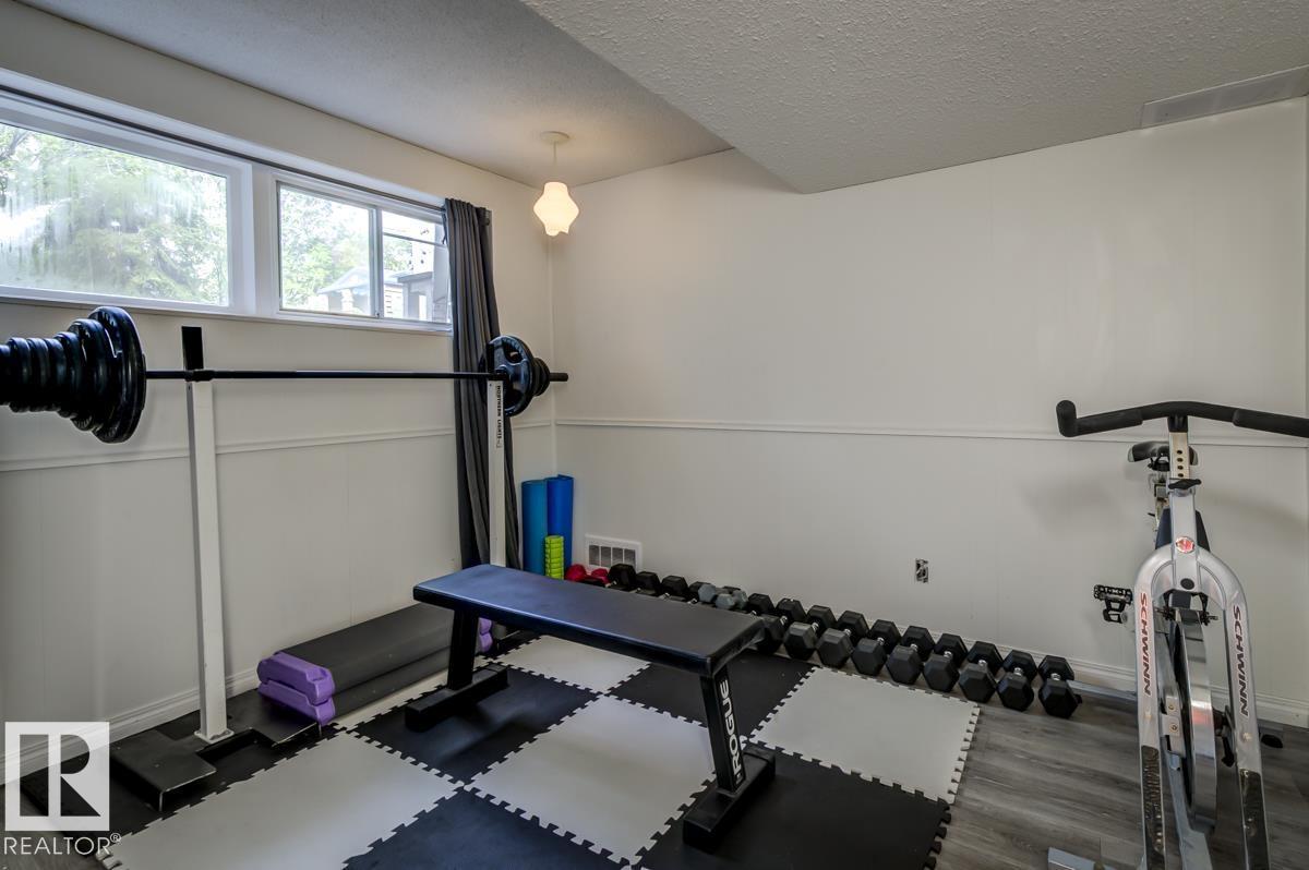 4024 121 ST NW - 48