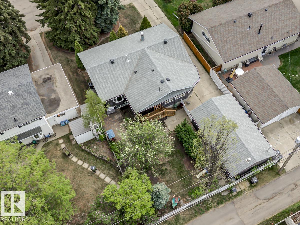 4024 121 ST NW - 60