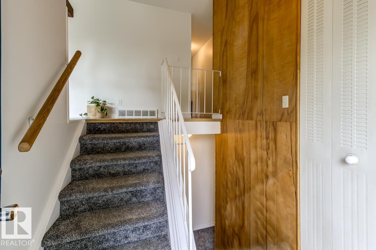 4024 121 ST NW - 8