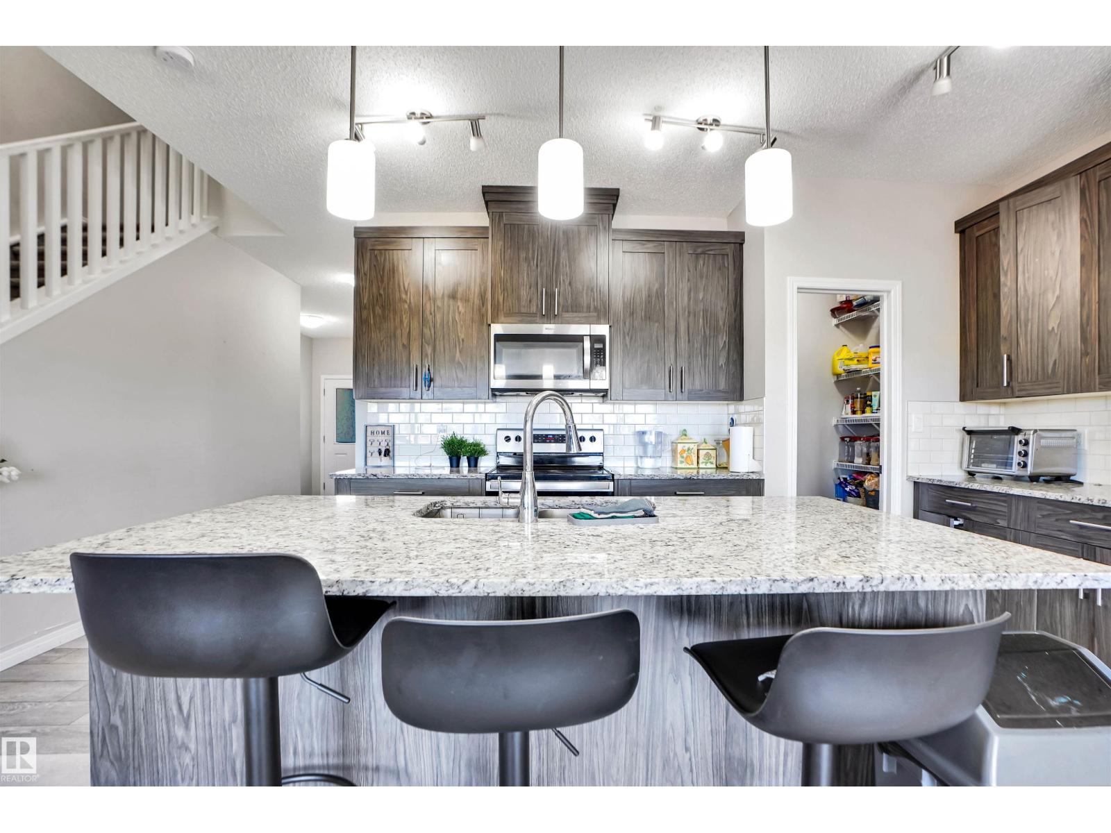 2743 Collins CR SW - 17