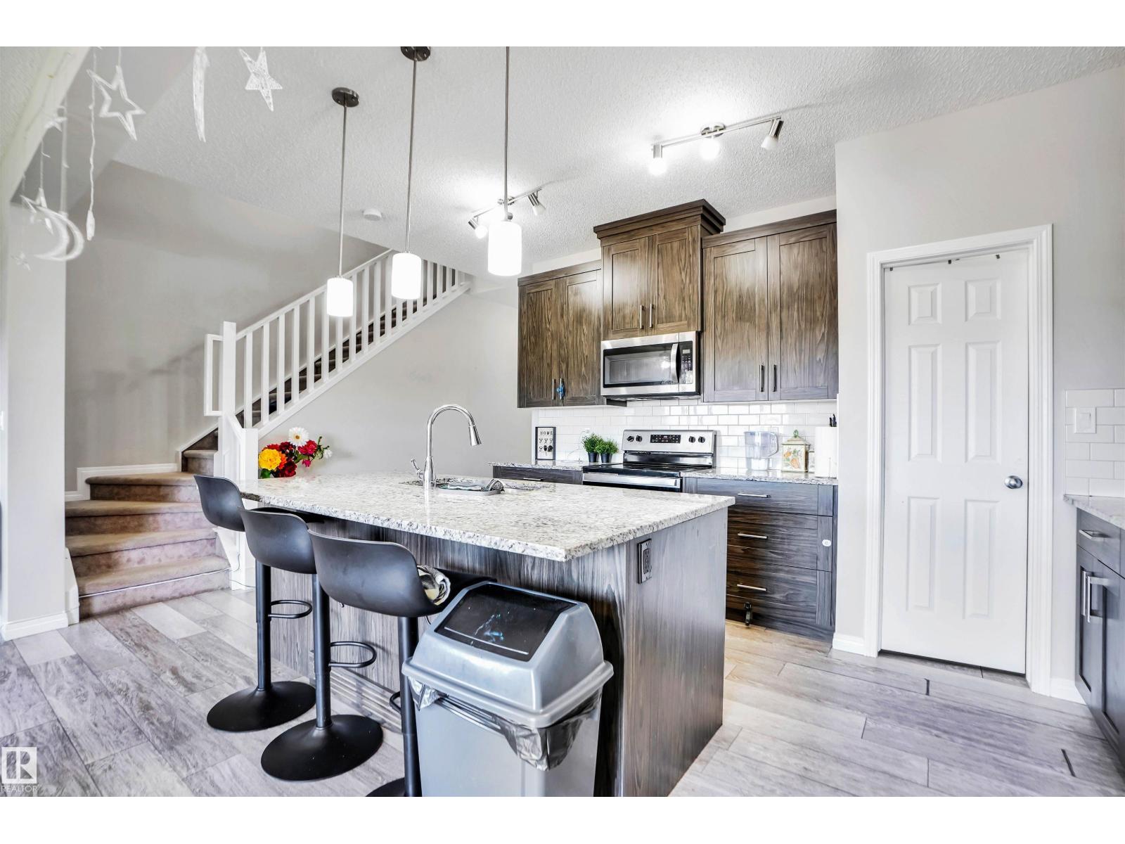 2743 Collins CR SW - 18