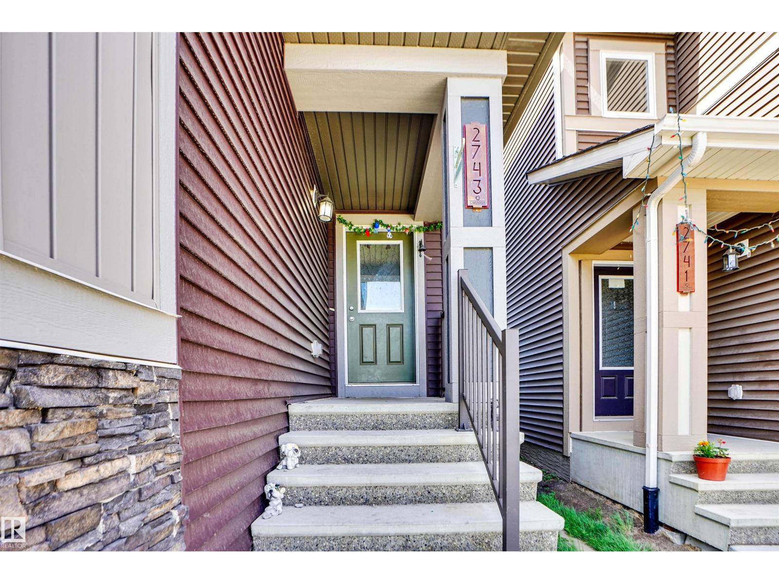 2743 Collins CR SW - 48