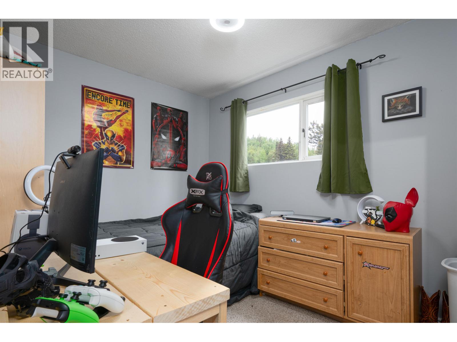 2145 AINTREE DRIVE - 24