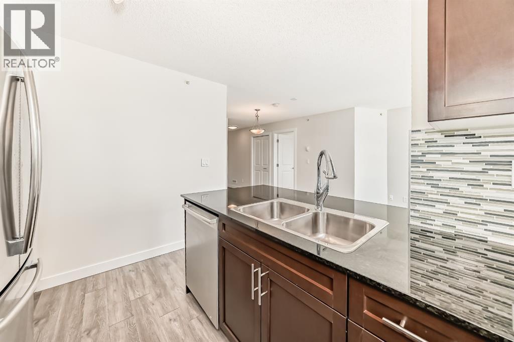 #707 10 Kincora Glen Park NW - 10