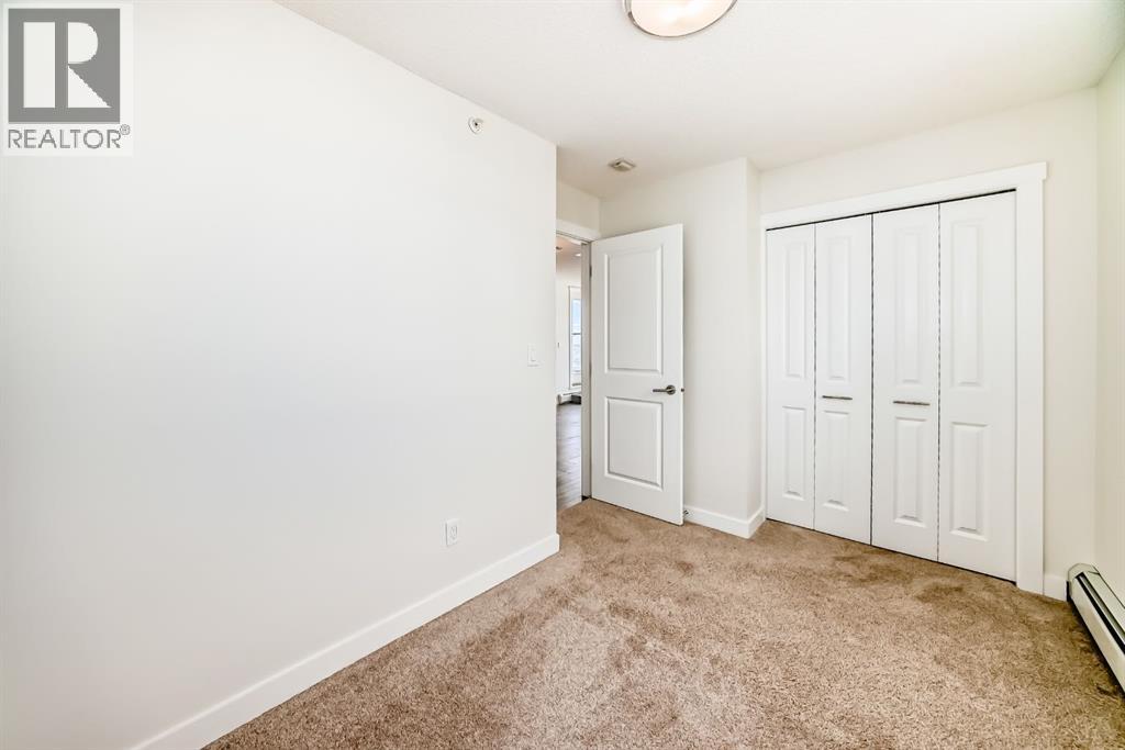 #707 10 Kincora Glen Park NW - 32
