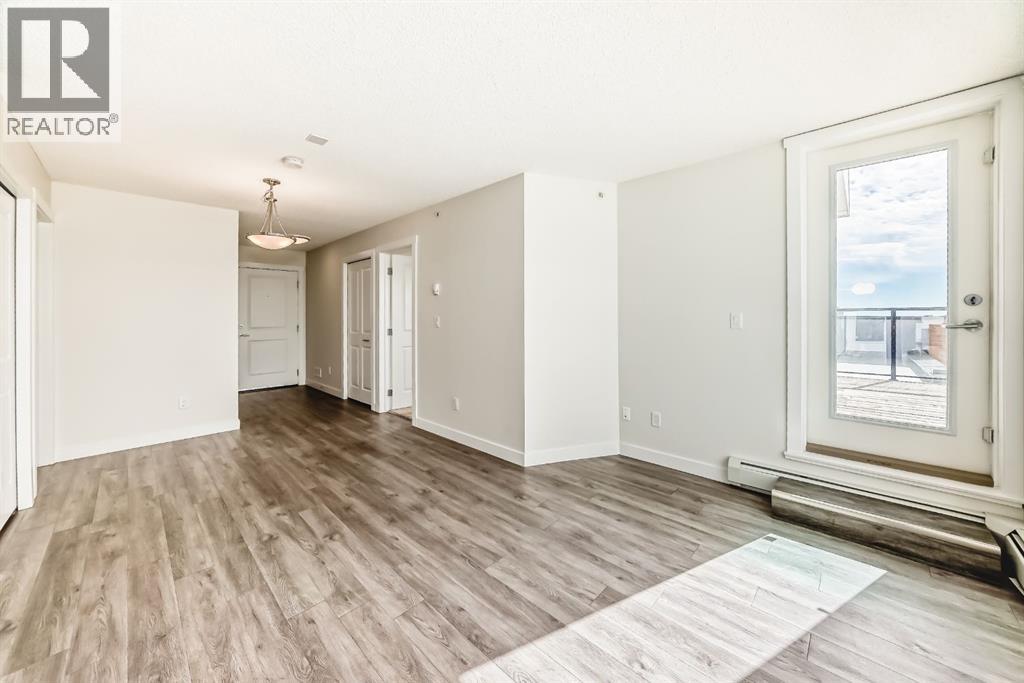 #707 10 Kincora Glen Park NW - 23