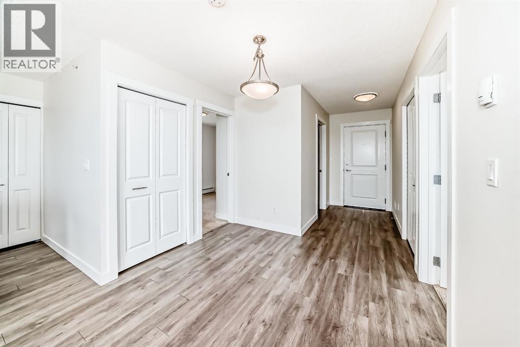 #707 10 Kincora Glen Park NW - 14