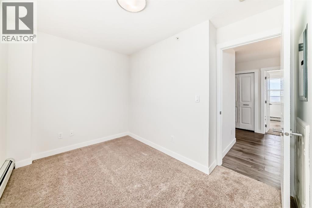 #707 10 Kincora Glen Park NW - 31