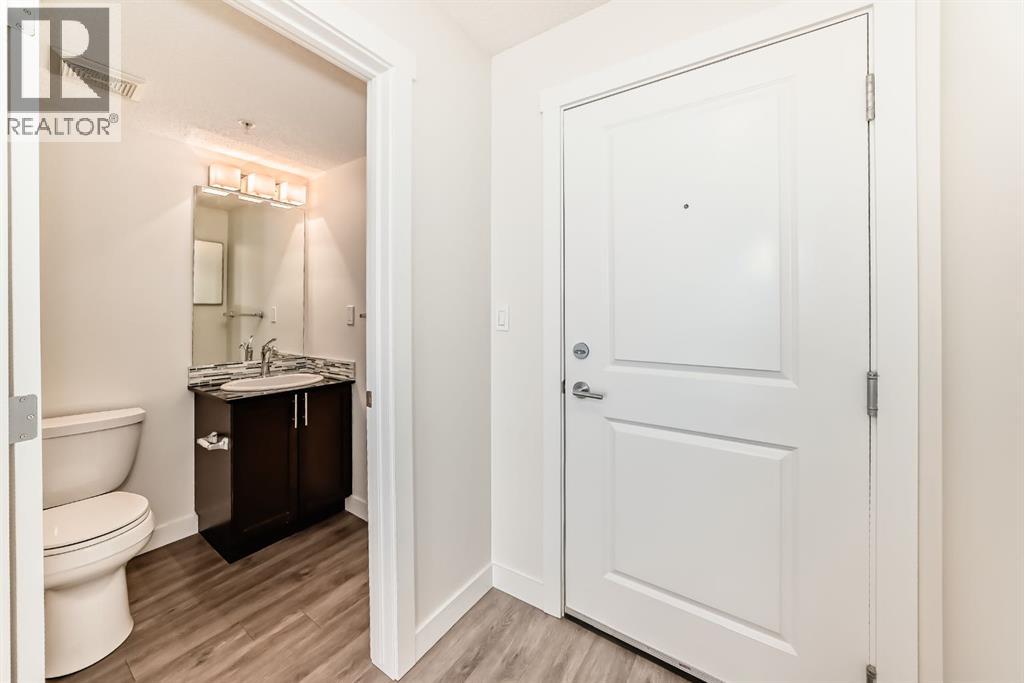 #707 10 Kincora Glen Park NW - 33