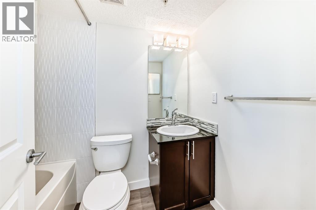 #707 10 Kincora Glen Park NW - 34