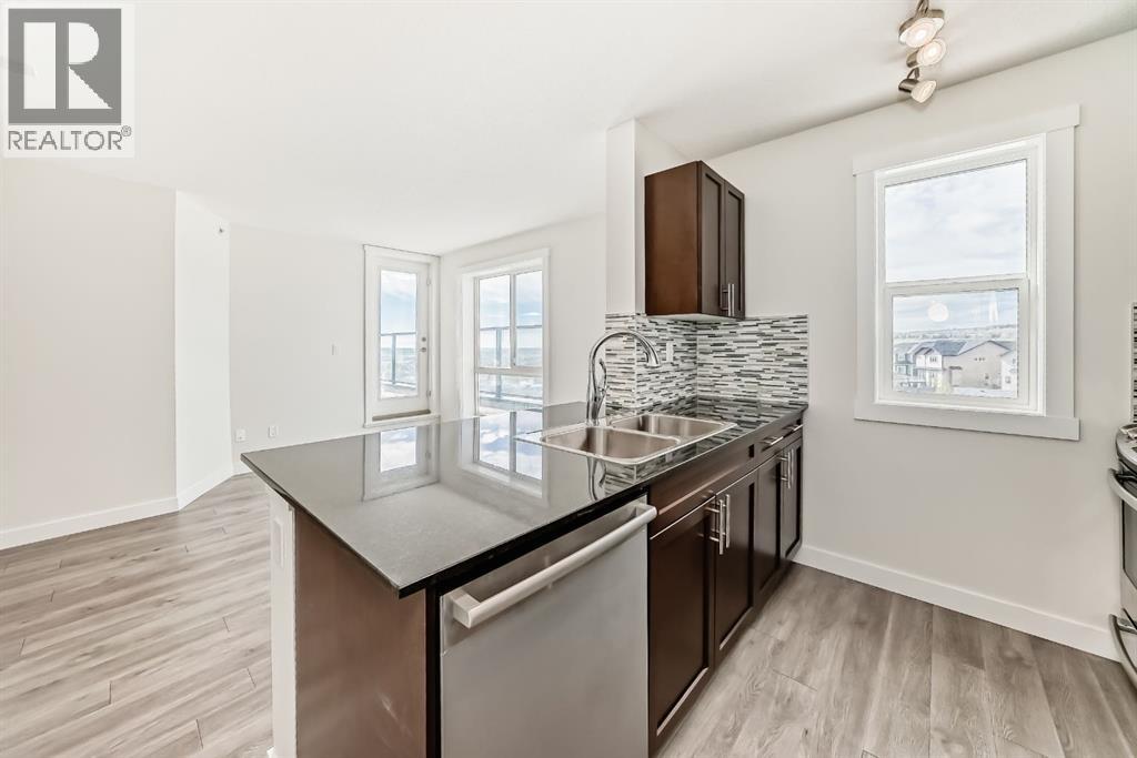 #707 10 Kincora Glen Park NW - 9