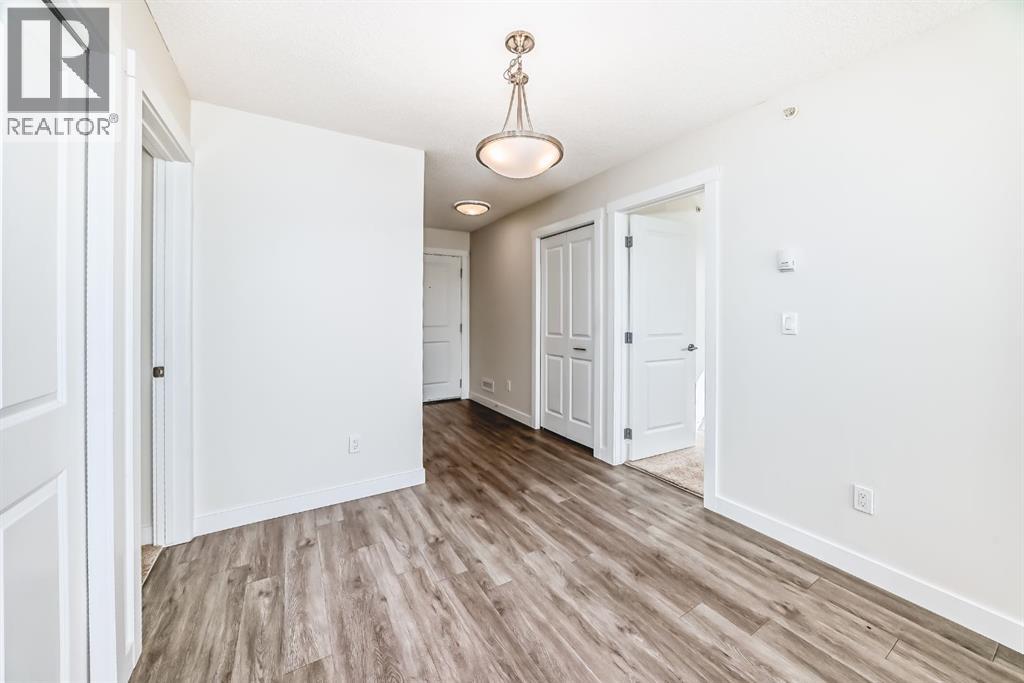#707 10 Kincora Glen Park NW - 15