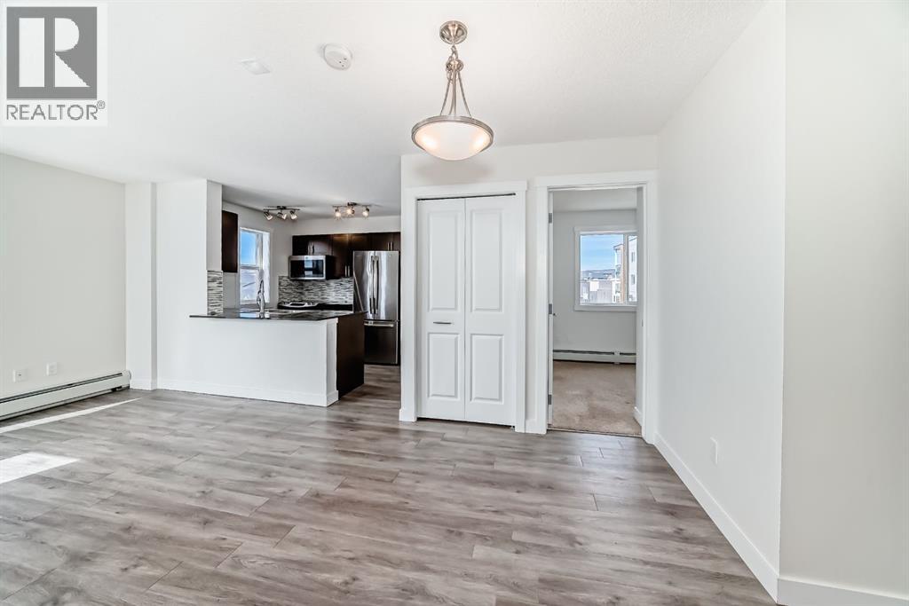 #707 10 Kincora Glen Park NW - 13