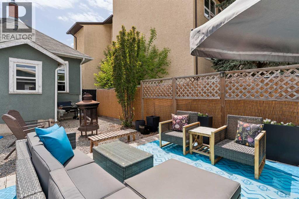 128 18 Avenue NE - 28