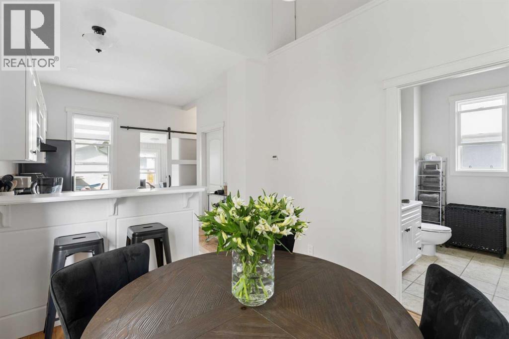 128 18 Avenue NE - 11