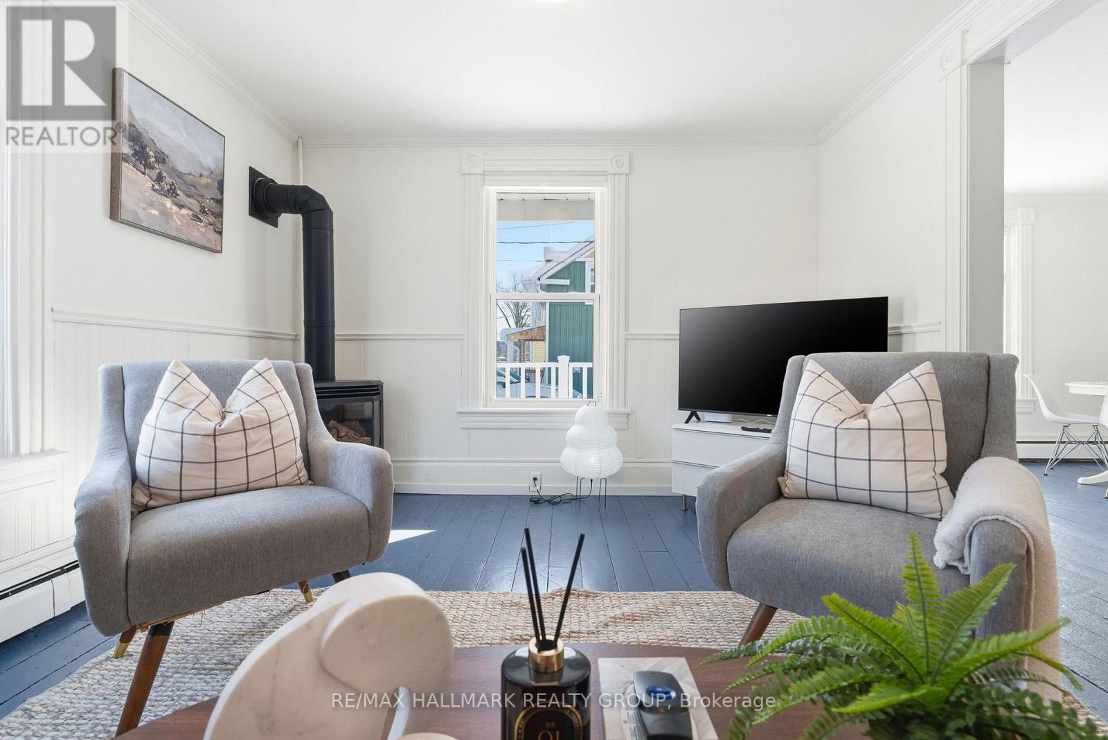 21 DOWNES AVENUE - 10