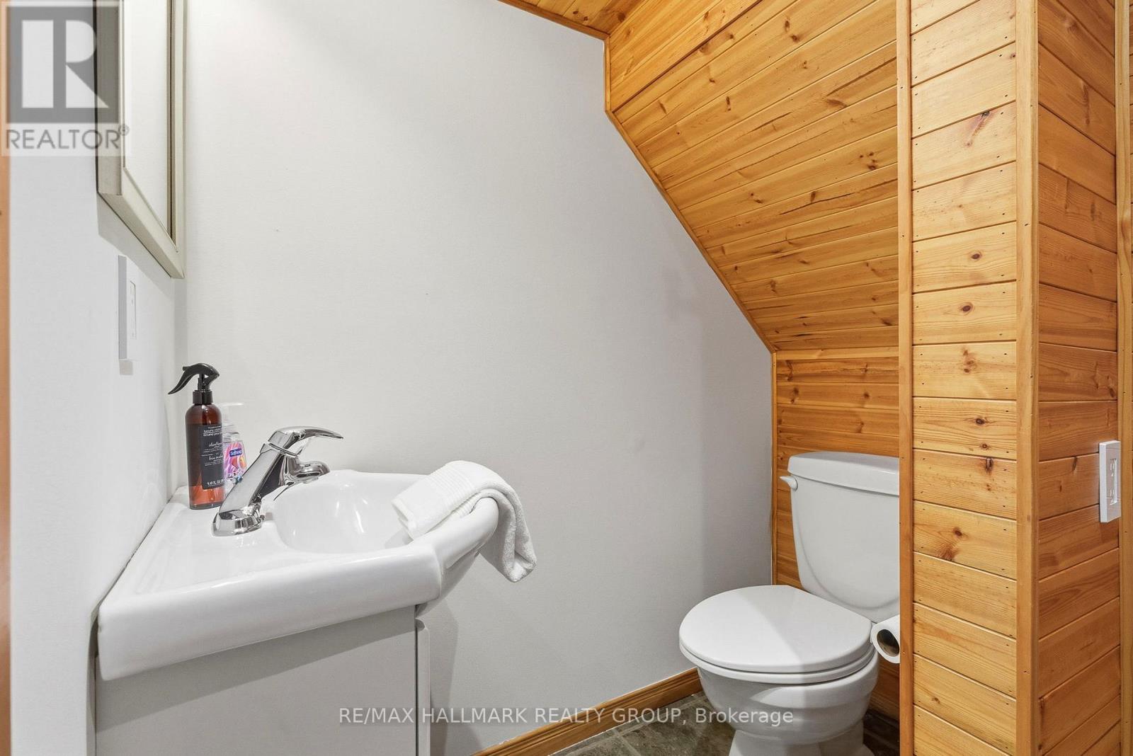 21 DOWNES AVENUE - 19