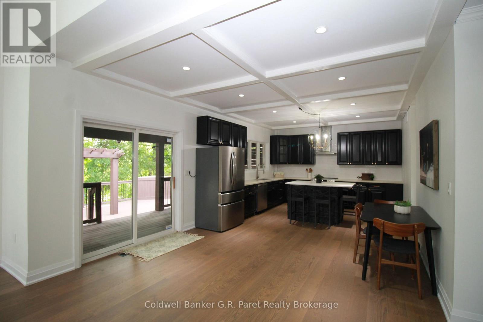 138A VICTORIA STREET - 11