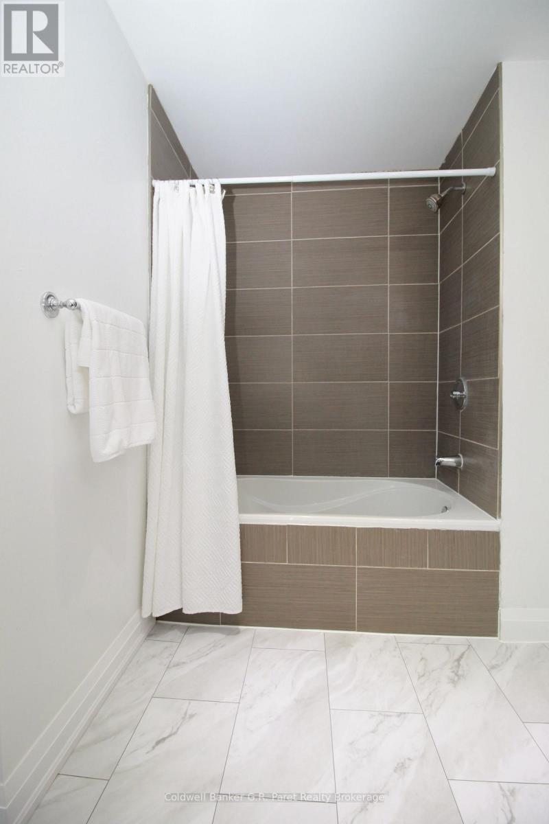 138A VICTORIA STREET - 27