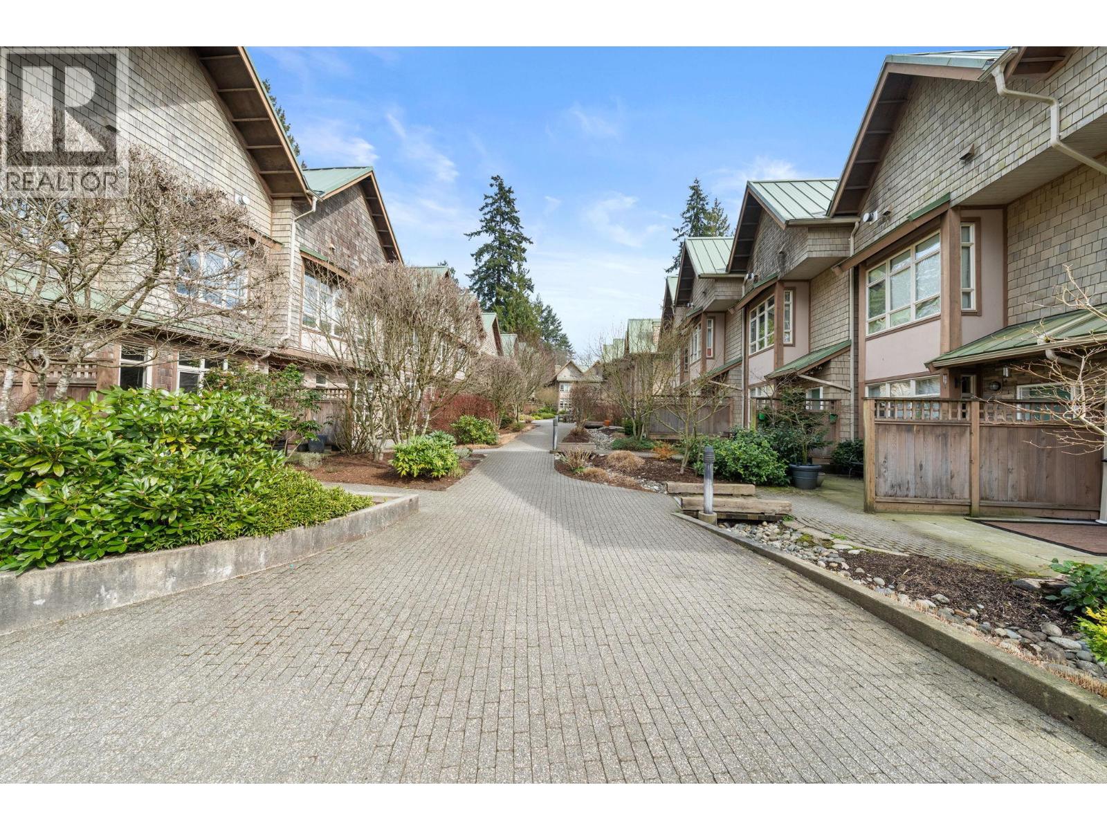 3318 MT SEYMOUR PARKWAY, North Vancouver