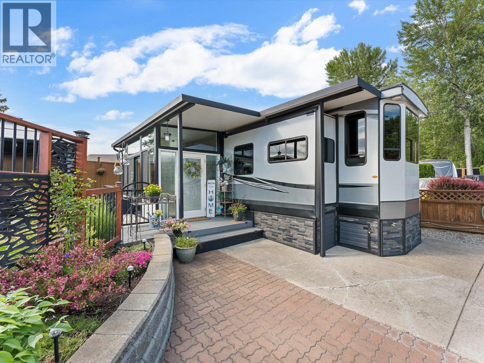 415 Commonwealth Road Unit# 410, Kelowna
