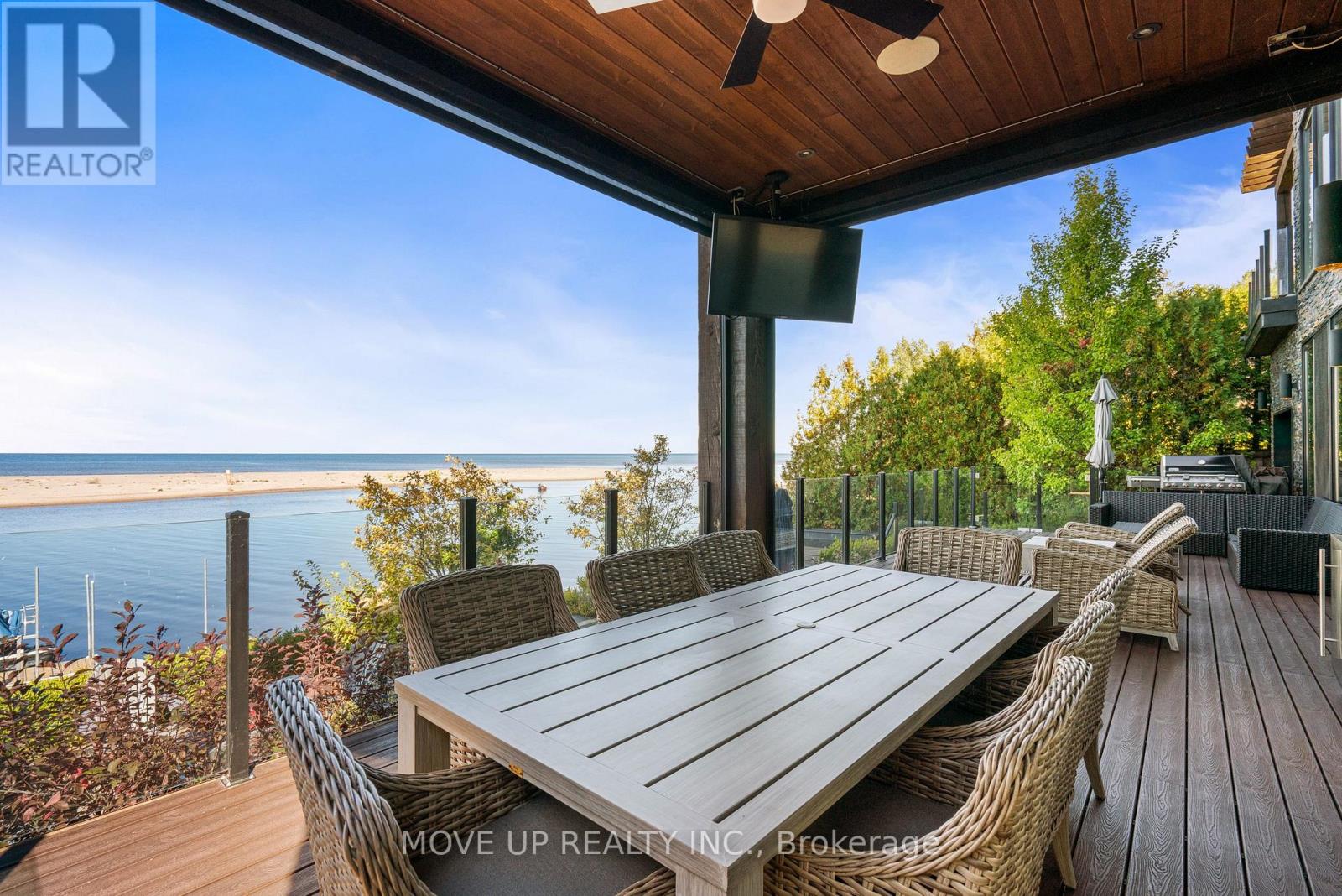 10 HIAWATHA AVENUE - 15