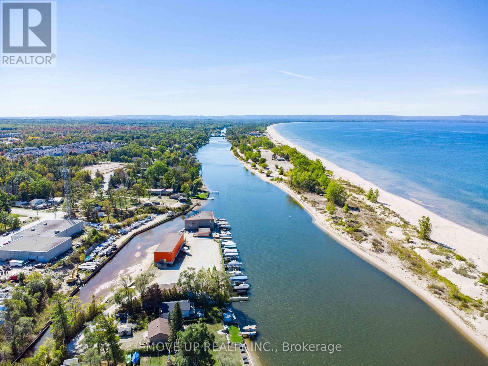 10 HIAWATHA AVENUE - 42