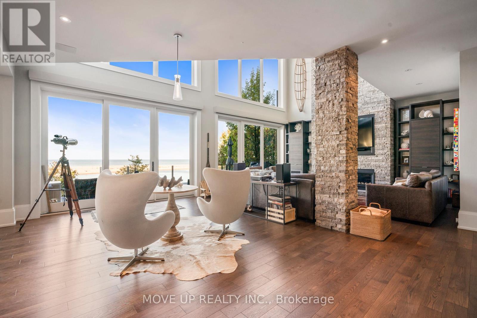 10 HIAWATHA AVENUE - 8