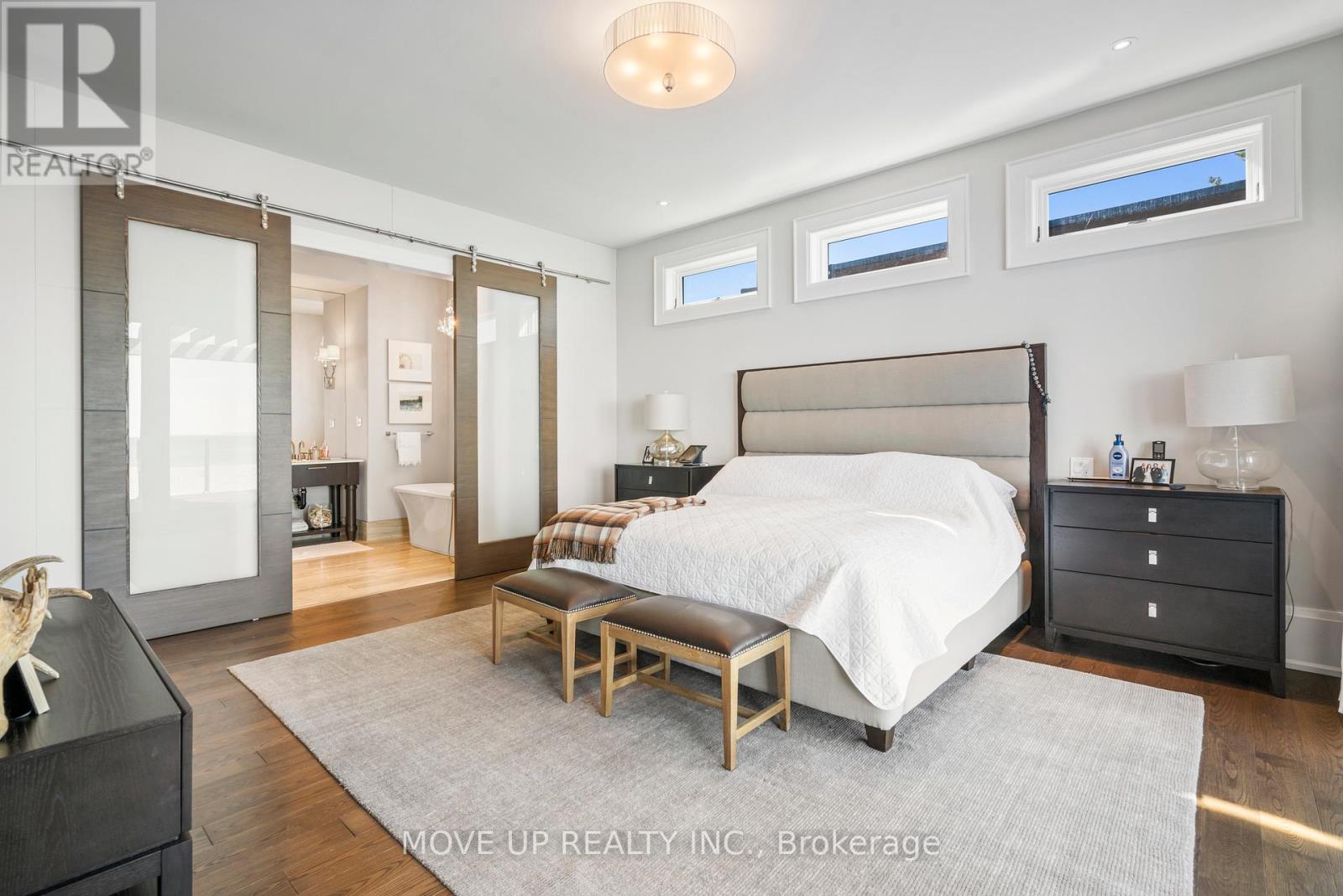 10 HIAWATHA AVENUE - 20