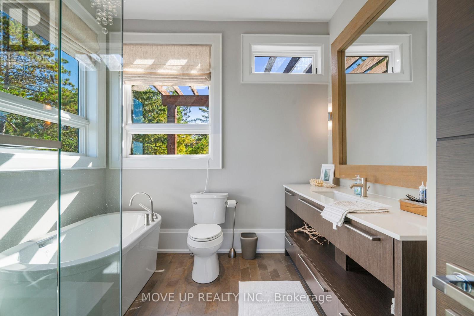 10 HIAWATHA AVENUE - 31