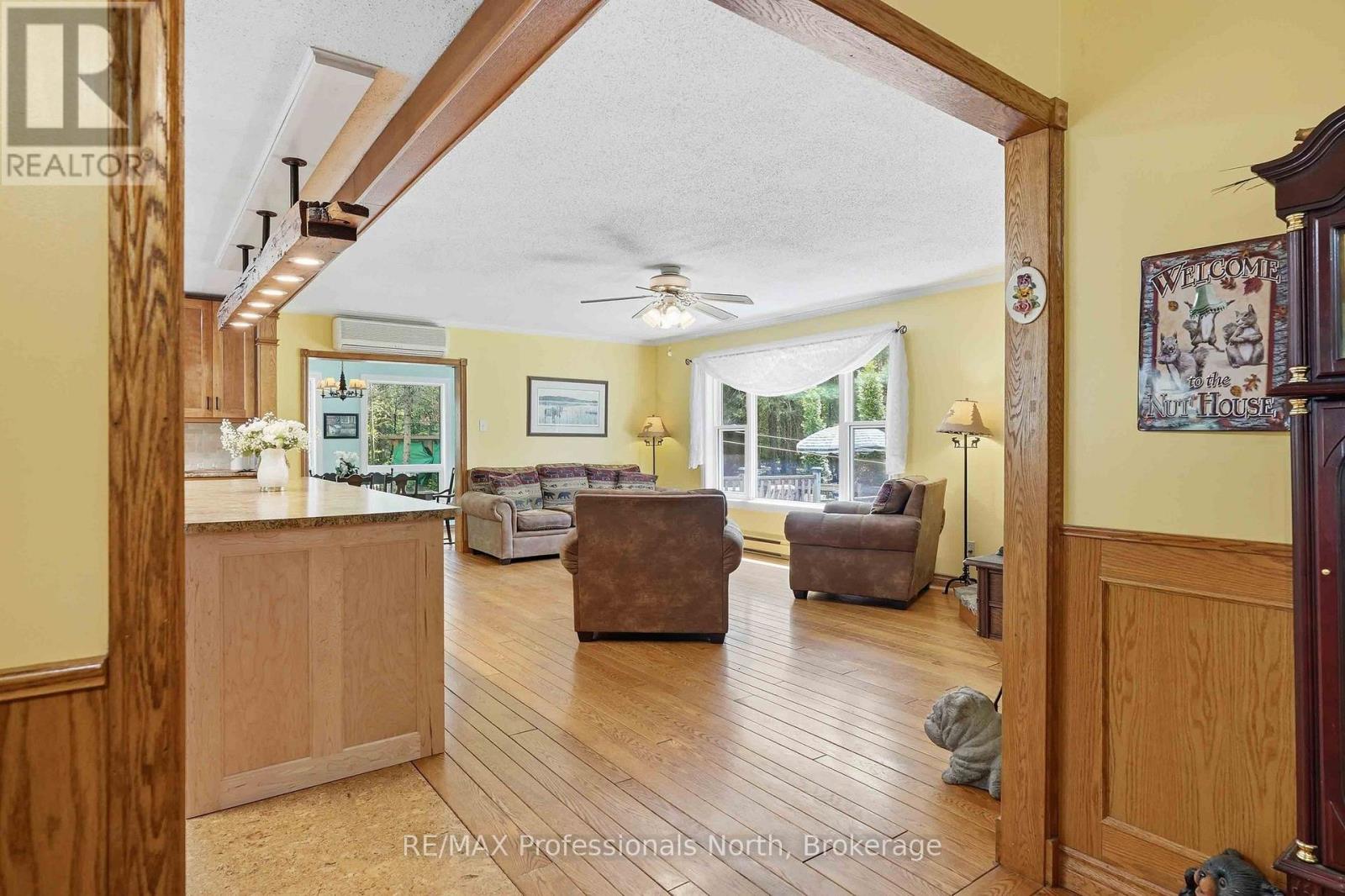 2593 BRUNEL ROAD - 22