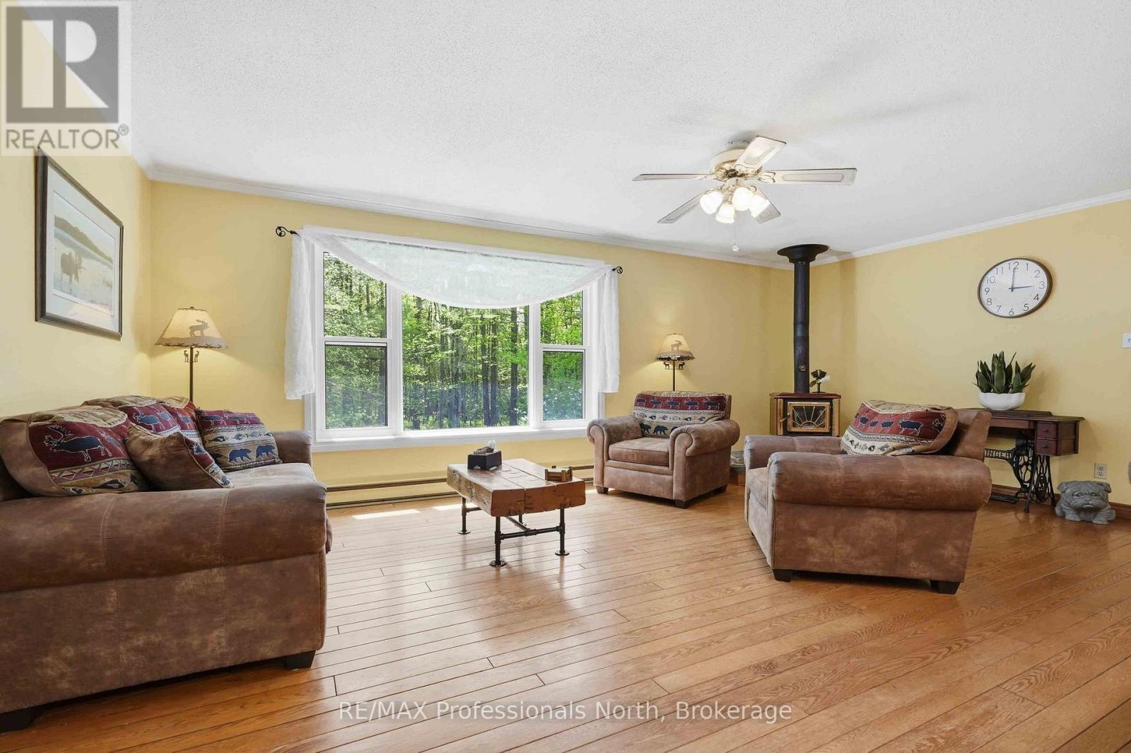 2593 BRUNEL ROAD - 25
