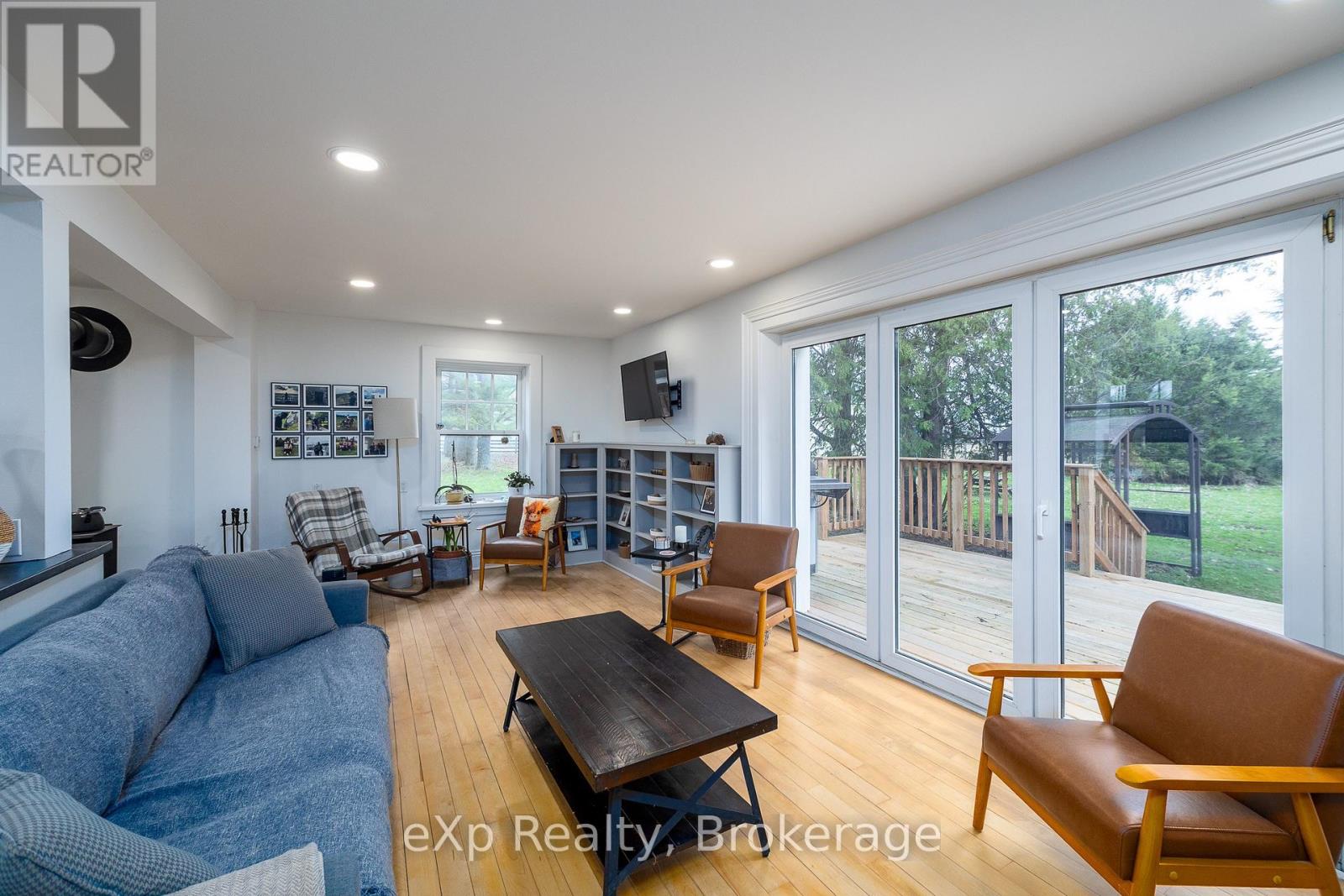 430254 SYDENHAM-LAKESHORE DRIVE - 11