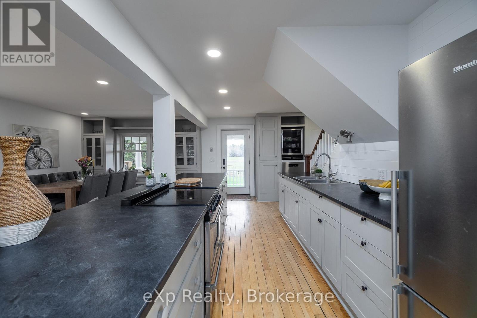430254 SYDENHAM-LAKESHORE DRIVE - 13