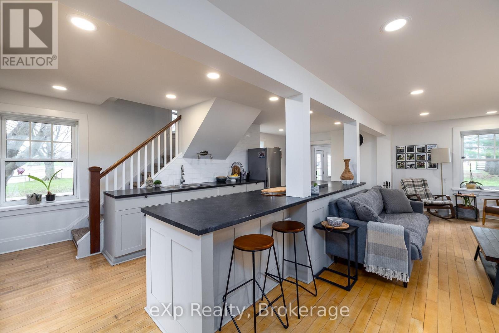 430254 SYDENHAM-LAKESHORE DRIVE - 7