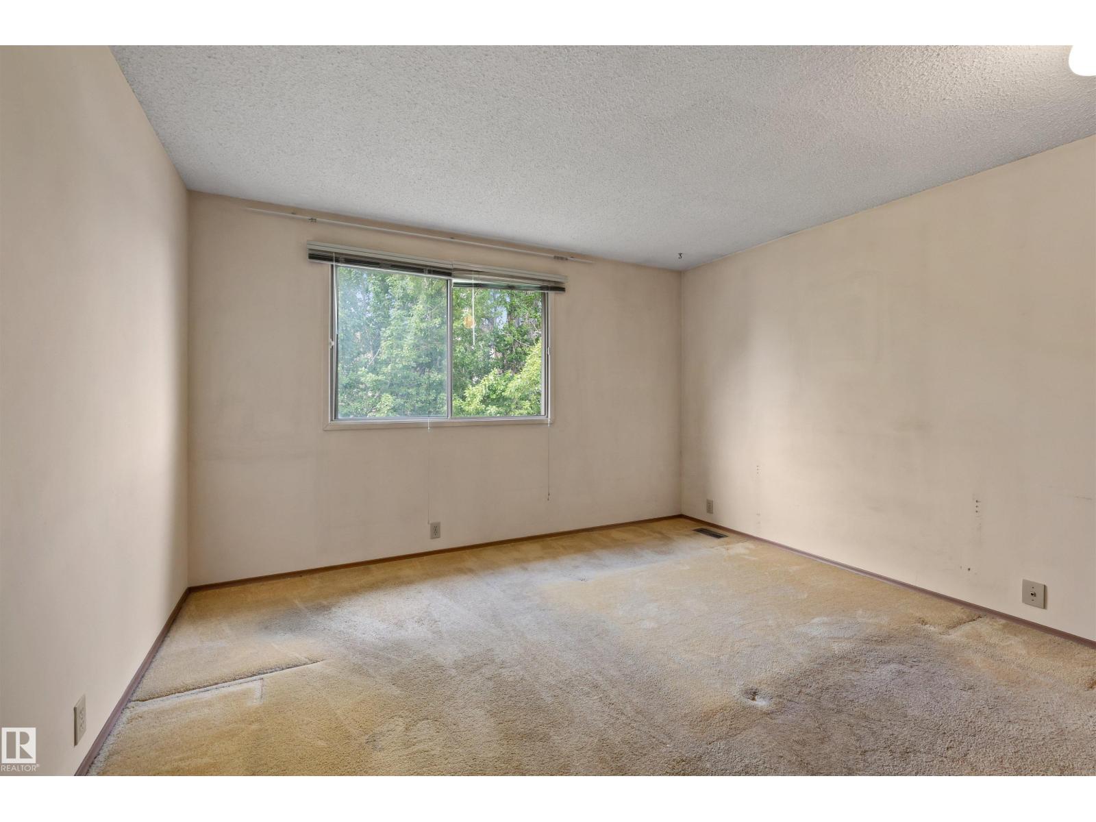 17912 77 AV NW - 19