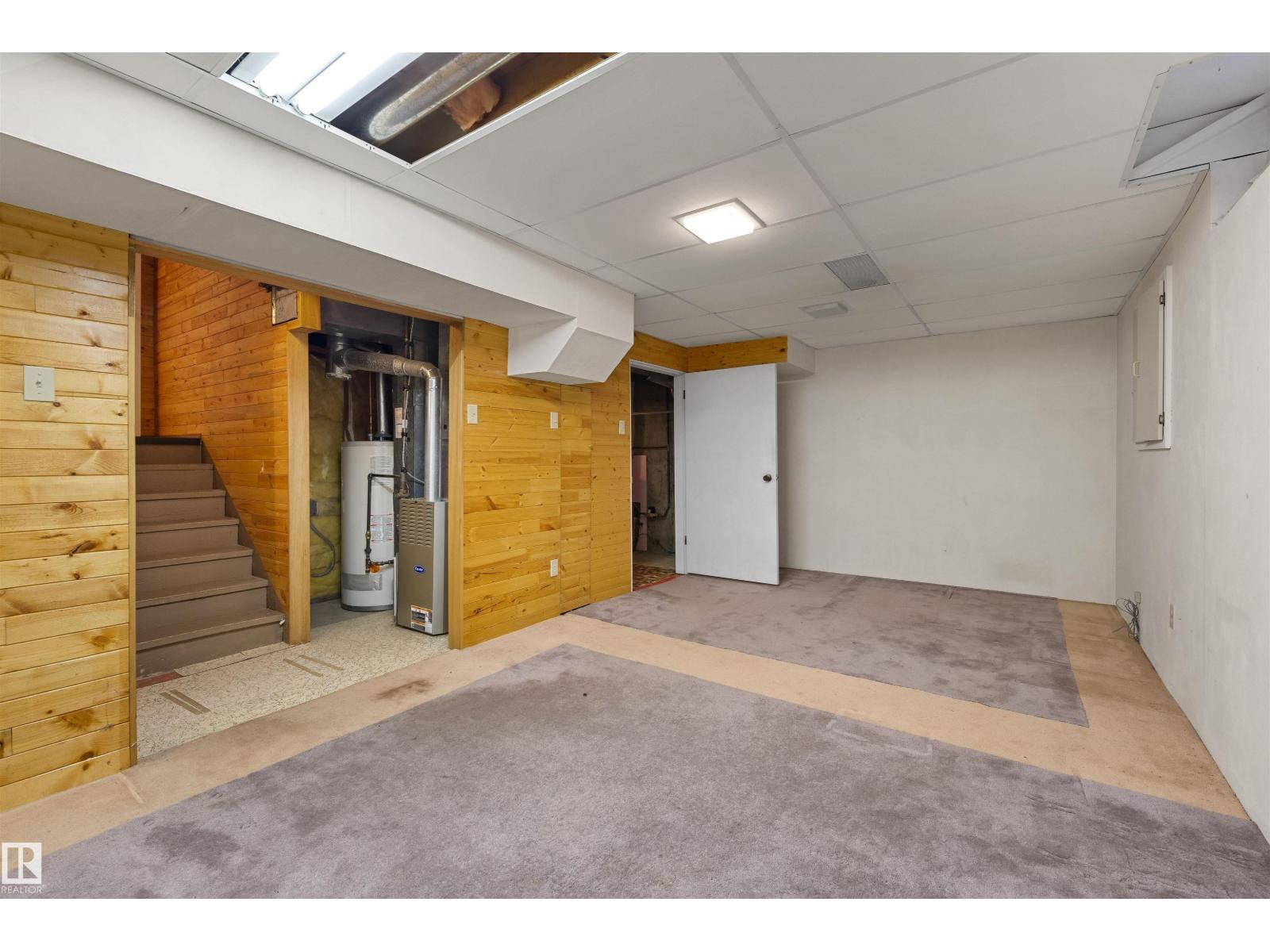 17912 77 AV NW - 23