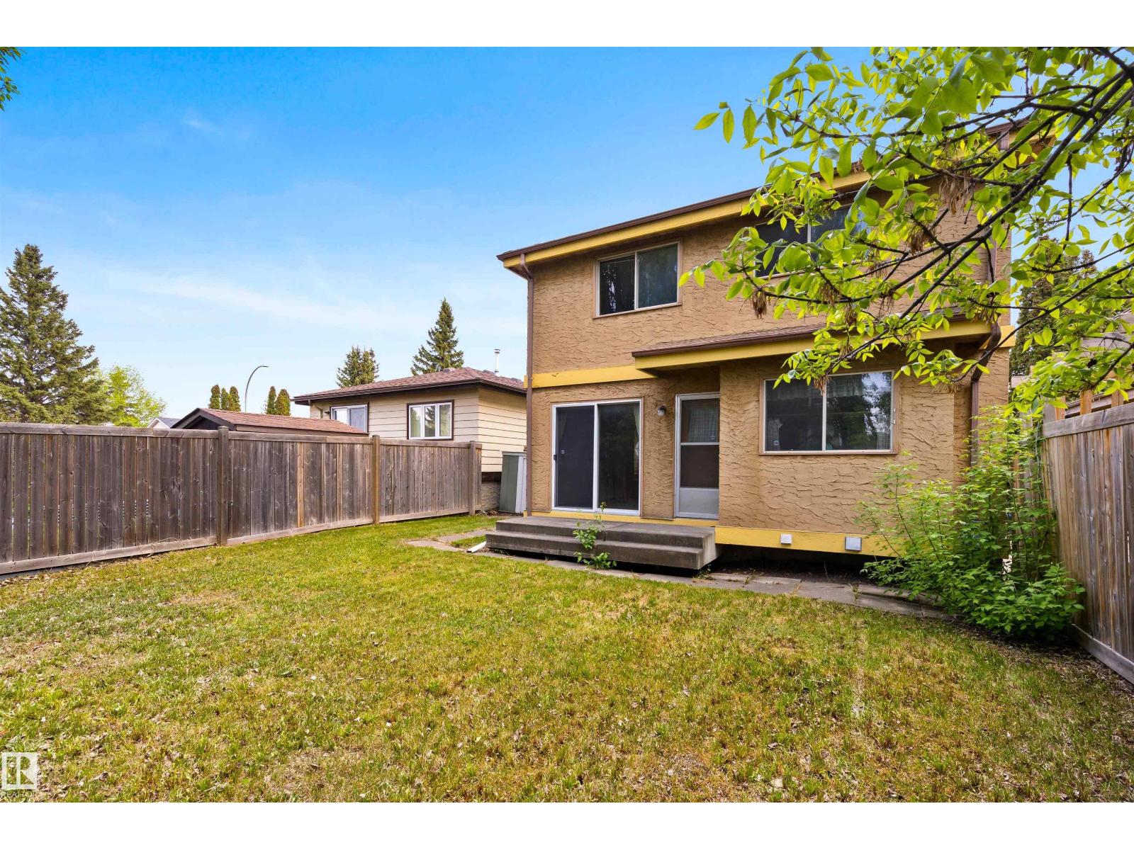 17912 77 AV NW - 33