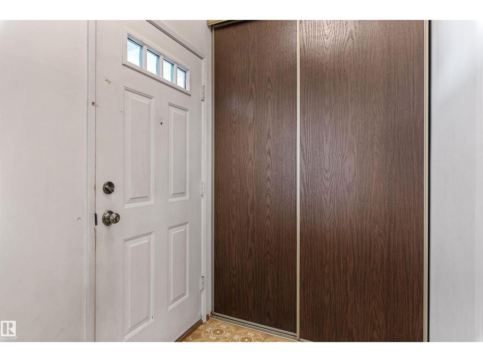 17912 77 AV NW - 4