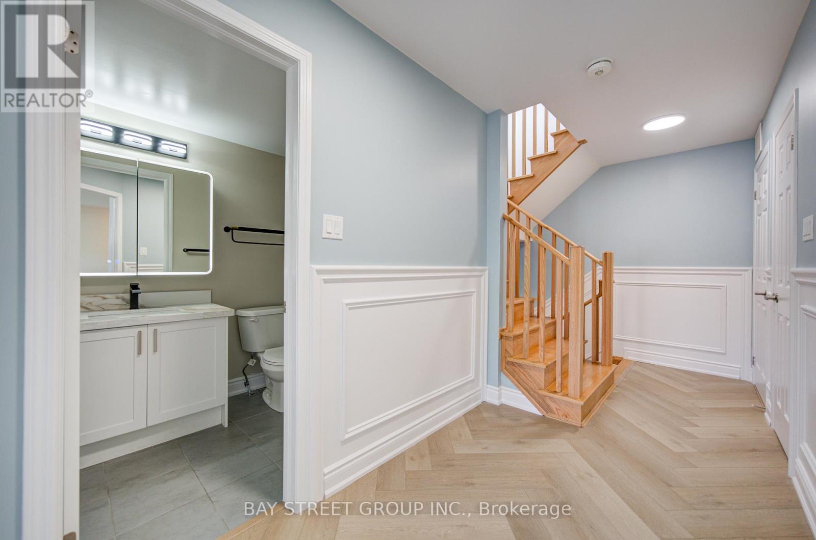 #3 626 REXDALE BOULEVARD - 19
