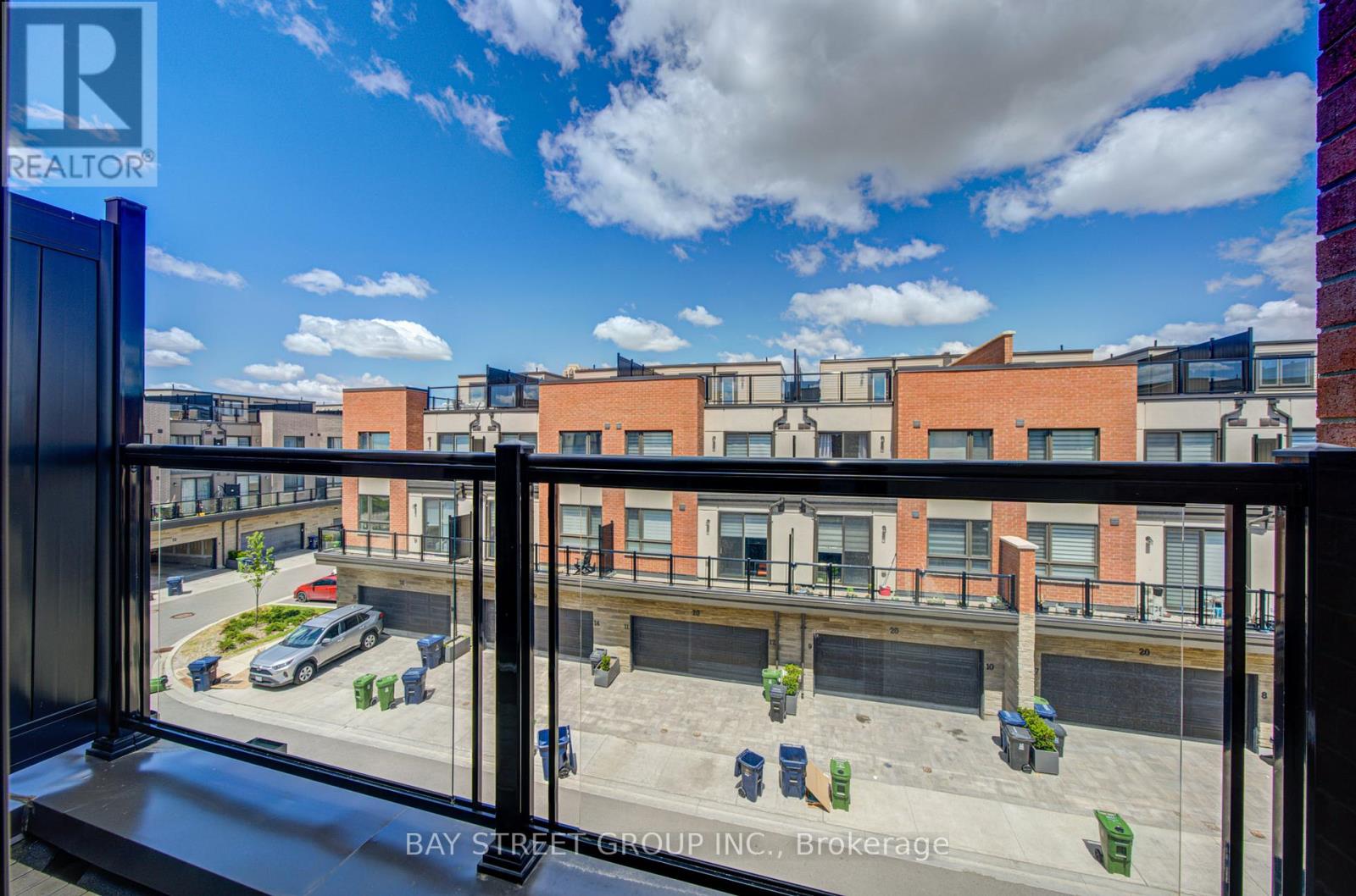 #3 626 REXDALE BOULEVARD - 32