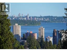 2370 Palmerston Avenue, West Vancouver, BC V7V2W1 Photo 37