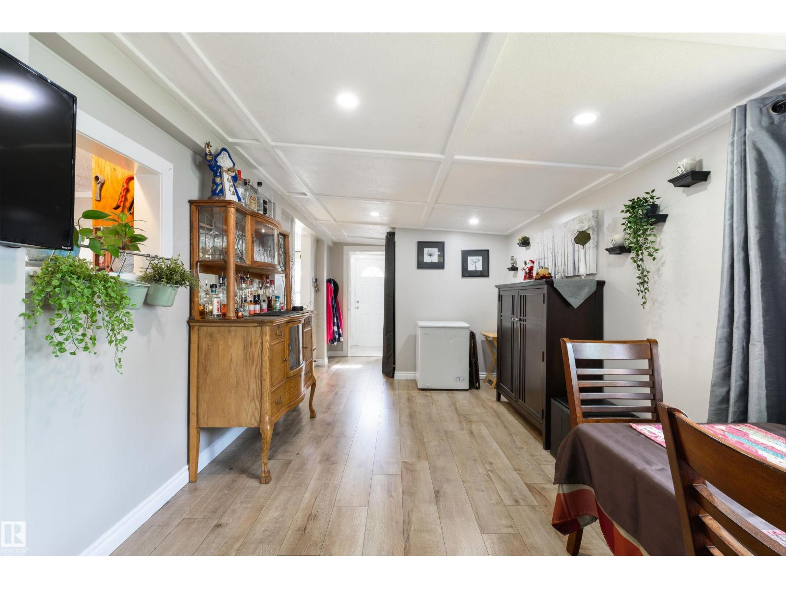 15 Post RD NW - 12